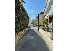【兵庫県/宝塚市南口】兵庫県宝塚市南口1丁目 土地 阪急今津線「宝塚南口」駅徒歩2分で交通アクセス良好。通勤や通学、お出かけなどに便利な立地です。