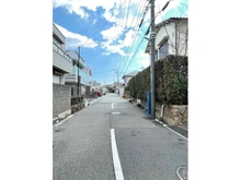 【兵庫県/宝塚市南口】兵庫県宝塚市南口1丁目 土地 土地面積177.93平米(約53.82坪)。陽当り良好な角地のため、明るい室内環境が実現しそうです。