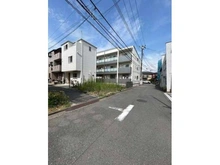 【神奈川県/川崎市川崎区小田栄】神奈川県川崎市川崎区小田栄1丁目 土地 南側前面道路は幅員約5.4ｍあり開放的。向かいの建物に日差しを遮られにくく、陽当り良好です。