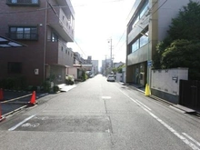 【愛知県/名古屋市千種区今池南】愛知県名古屋市千種区今池南 土地 見通しの良い直線道路のため、お子様や年配の方でも歩行しやすい環境です。ぜひ現地にてご体感ください。