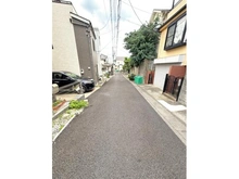 【埼玉県/さいたま市浦和区上木崎】さいたま市浦和区上木崎6丁目 土地 周辺は落ち着いた住宅街が広がり、住環境良好なエリアです。