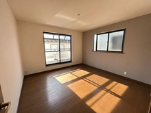 【千葉県/柏市花野井】柏市花野井 ２階南西側洋室約8.0帖