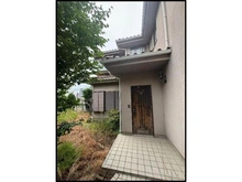 【東京都/町田市成瀬台】成瀬台2丁目戸建 外観：玄関廻り