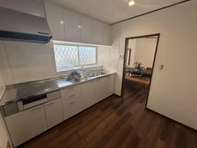 【神奈川県/相模原市南区上鶴間本町】相模原市南区上鶴間本町6丁目　戸建 キッチン・LD※家具・備品等は価格に含まれません