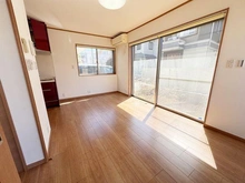 【東京都/調布市八雲台】調布市八雲台一丁目　中古戸建 ダイニングキッチン約9.5帖