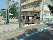 【千葉県/市川市八幡】千葉県市川市八幡5丁目 市川市立冨貴島小学校 約650m
