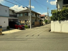 【大阪府/枚方市東香里新町】枚方市東香里新町 中古一戸建て 前面道路