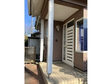 【埼玉県/比企郡川島町八幡】比企郡川島町八幡二丁目　戸建 玄関