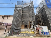【千葉県/八千代市萱田町】八千代市萱田町新築戸建2号棟 建築中の外観