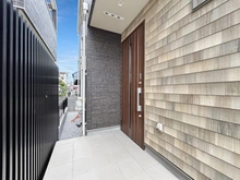 【東京都/練馬区大泉町】練馬区大泉町2丁目新築戸建 D棟 玄関