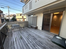 【埼玉県/志木市幸町】志木市幸町四丁目　中古戸建 ウッドデッキバルコニー