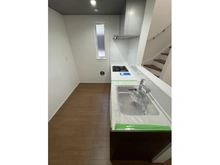 【神奈川県/川崎市幸区小向西町】川崎市幸区小向西町3丁目 新築戸建E棟／全5棟 キッチン