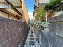 【神奈川県/大和市南林間】大和市南林間6丁目　中古戸建 敷地内通路