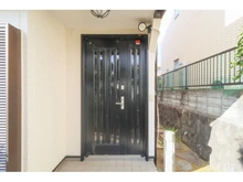 【神奈川県/横浜市磯子区杉田】磯子区杉田9丁目　中古戸建 玄関