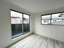 【神奈川県/横浜市南区庚台】横浜市南区庚台～新築戸建～ 洋室