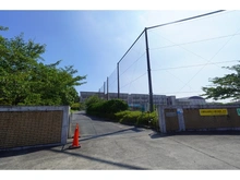 【神奈川県/藤沢市片瀬山】藤沢市片瀬山2丁目　二世帯住宅 藤沢市立片瀬中学校（現地より約210m）