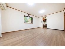 【東京都/大田区田園調布】大田区田園調布5丁目中古戸建 リビング・ダイニング