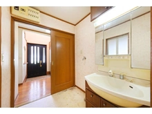 【東京都/大田区田園調布】大田区田園調布5丁目中古戸建 洗面室
