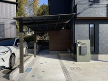 【神奈川県/川崎市麻生区岡上】川崎市麻生区岡上2丁目　中古戸建 駐車場