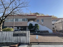 【神奈川県/川崎市麻生区岡上】川崎市麻生区岡上2丁目　中古戸建 岡上小学校（現地より約550m）