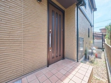 【神奈川県/川崎市麻生区上麻生】川崎市麻生区上麻生3丁目　中古戸建 玄関