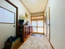 【東京都/町田市大蔵町】町田市大蔵町　中古戸建 玄関