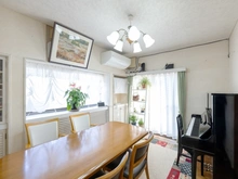 【神奈川県/川崎市多摩区生田】川崎市多摩区生田8丁目　中古戸建 リビング・ダイニング