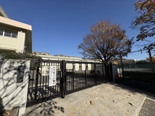 【東京都/町田市広袴】町田市広袴3丁目　中古戸建 鶴川第三小学校（現地より約1,300m）