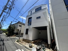 【神奈川県/横浜市港北区綱島西】港北区綱島西2丁目　新築戸建　2号棟/全3棟 建築中の外観