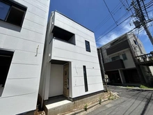 【神奈川県/横浜市港北区綱島西】港北区綱島西2丁目　新築戸建　2号棟/全3棟 建築中の外観