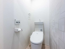 【神奈川県/横浜市金沢区柳町】横浜市金沢区柳町　中古戸建 トイレ
