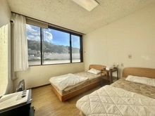 【神奈川県/三浦郡葉山町堀内】三浦郡葉山町堀内　中古戸建 洋室