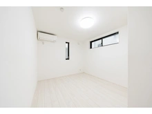 【神奈川県/川崎市中原区下新城】川崎市中原区下新城3丁目　戸建 サービスルーム（納戸）