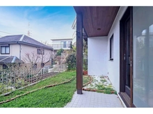 【神奈川県/横浜市青葉区美しが丘】横浜市青葉区美しが丘3丁目　中古戸建て 庭