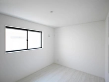 【神奈川県/川崎市宮前区犬蔵】川崎市宮前区犬蔵2丁目　新築戸建て 洋室