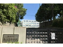 【神奈川県/横浜市青葉区美しが丘西】横浜市青葉区美しが丘西2丁目　中古戸建 美しが丘中学校（現地より約2,030m）