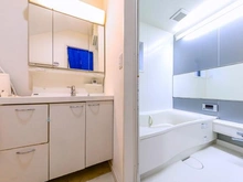 【東京都/杉並区善福寺】杉並区善福寺1丁目　中古戸建 洗面所・浴室