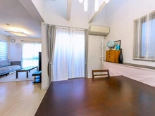 【東京都/杉並区善福寺】杉並区善福寺1丁目　中古戸建 リビング・ダイニング：リビング、ダイニングが分離した間取り設計です。
