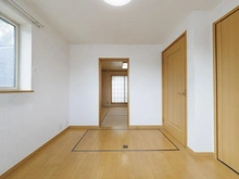 【神奈川県/川崎市多摩区東生田】川崎市多摩区東生田1丁目　中古戸建 洋室