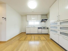 【神奈川県/川崎市多摩区東生田】川崎市多摩区東生田1丁目　中古戸建 ダイニングキッチン