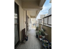 【東京都/足立区栗原】足立区栗原二丁目　中古戸建 玄関前