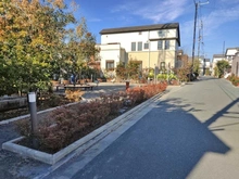 【東京都/三鷹市深大寺】三鷹市深大寺一丁目中古戸建 深大寺一丁目8番緑地 （現地より約10m）