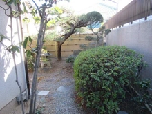【大阪府/吹田市千里山西】吹田市千里山西5丁目　中古戸建 庭