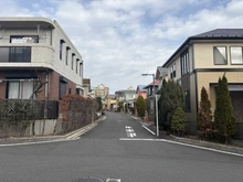 【東京都/稲城市若葉台】若葉台4丁目　二世帯住宅 前面道路