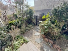 【神奈川県/横浜市保土ケ谷区岩崎町】保土ケ谷区岩崎町　戸建 庭