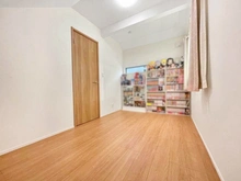 【神奈川県/横浜市戸塚区吉田町】戸塚区吉田町　中古戸建 洋室