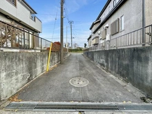 【神奈川県/横浜市泉区和泉が丘】泉区和泉が丘3丁目　戸建 敷地内通路部分