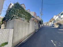 【神奈川県/横浜市青葉区もえぎ野】青葉区もえぎ野　中古戸建 外観