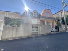 【神奈川県/横浜市青葉区もえぎ野】青葉区もえぎ野　中古戸建 外観
