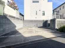 【東京都/町田市成瀬台】町田市成瀬台4丁目　中古戸建 駐車場
